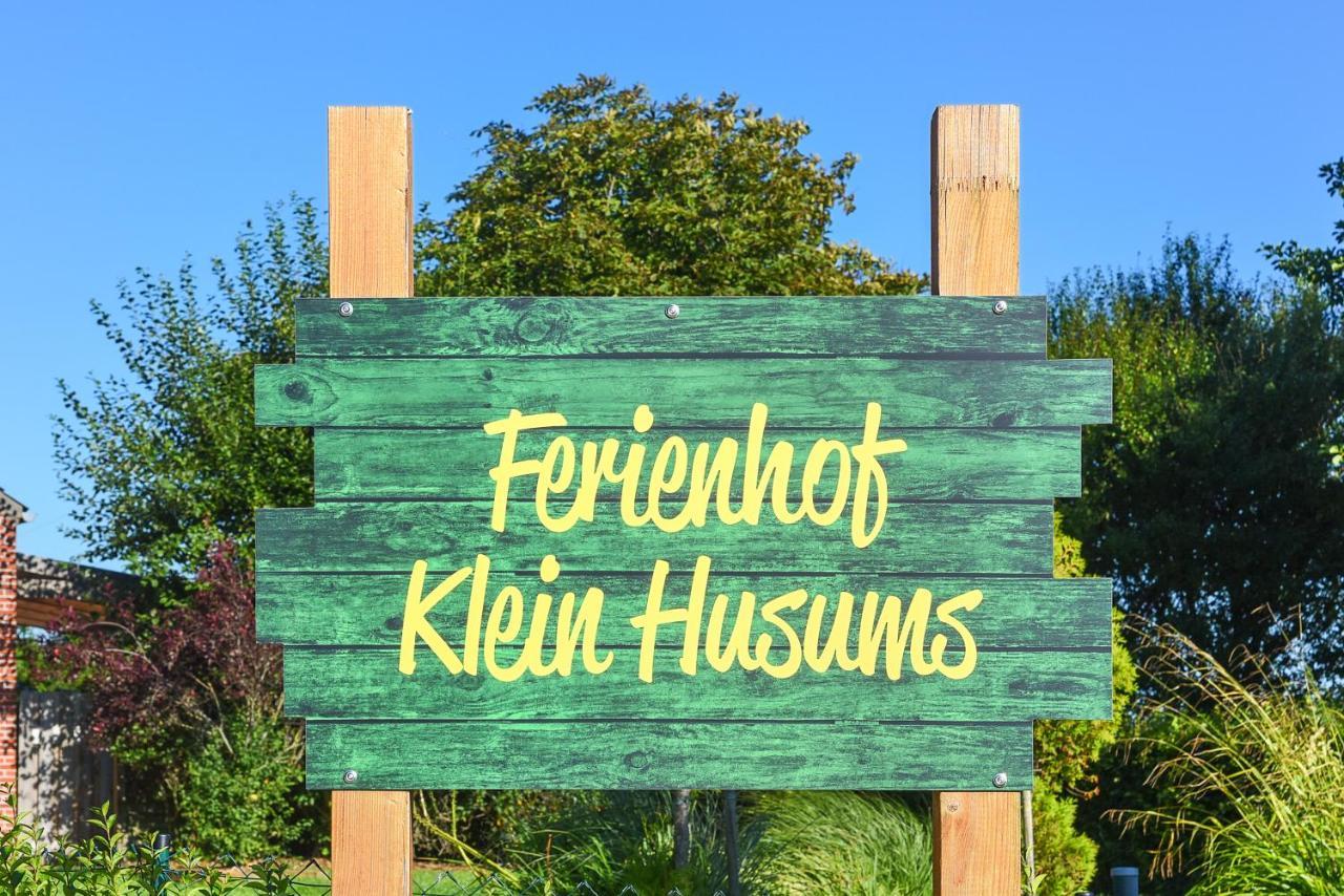Ferienwohnungen Auf Dem Ferienhof Klein Husums Werdum Bagian luar foto