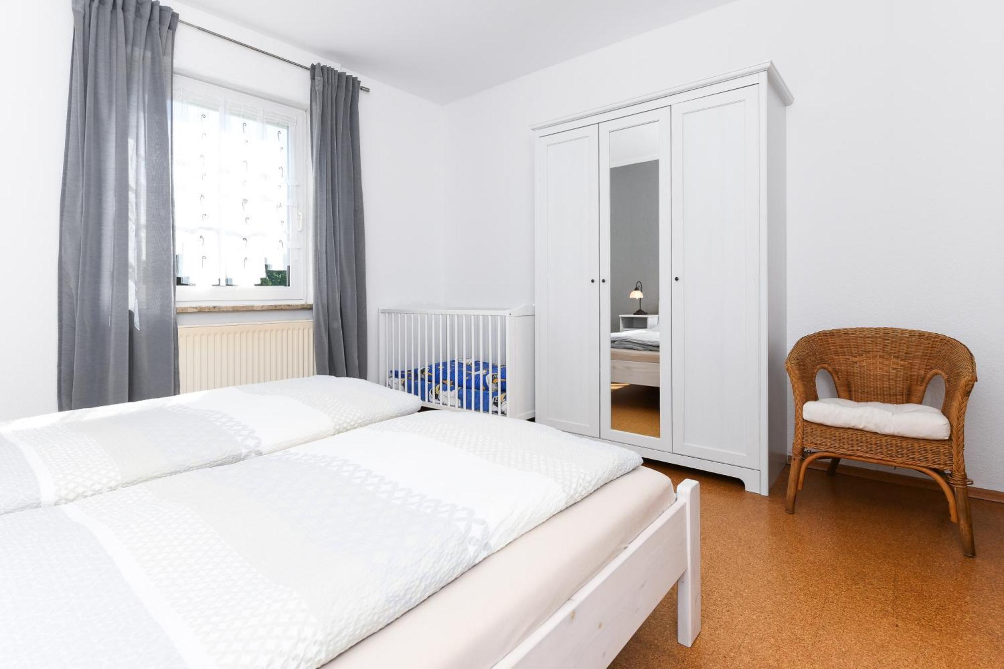 Ferienwohnungen Auf Dem Ferienhof Klein Husums Werdum Bagian luar foto